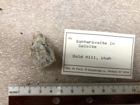 Sakharvoviate in Calcite