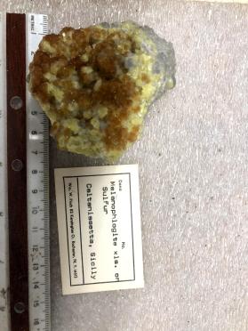 Melanophlogite xls. or Sulfur