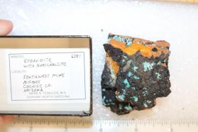 Eddavidite with Aurichalcite