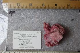 Pyroxmangite with Pyroxferroite