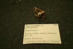Pyromorphite, v Polysphaerite