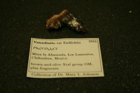 Vanadinite v. Endlichite