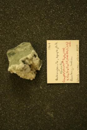 Babingtonite Hydroxy Apophyllite, Quartz