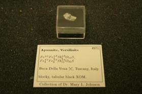 Apuanite, Versiliaite