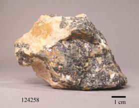 Columbite-(Fe)