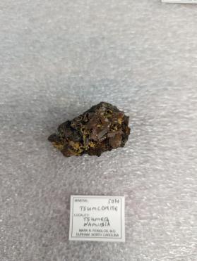 Tsumcorite with Wulfenite