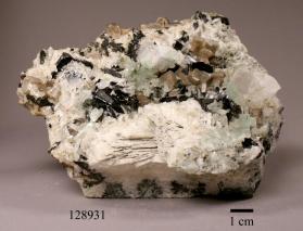 Babingtonite