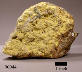 Ferrimolybdite with Molybdenite