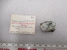 Hydromagnesite, Artinite