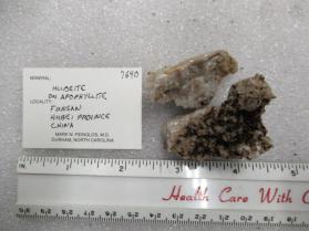 Hubeite with Apophyllite, Inesite (piece B)