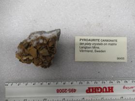 Pyroaurite