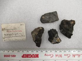 Johannsenite