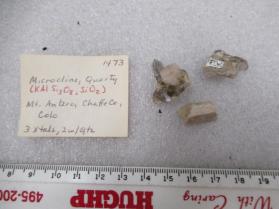 Microcline, Quartz
