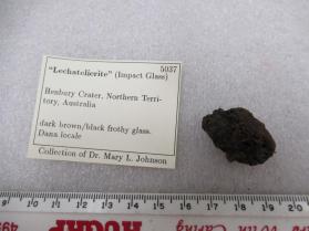 Lechatelierite