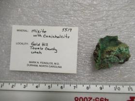 Mixite with Conichalcite