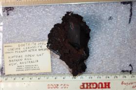 Goethite Coating Cerussite @ Anglesite