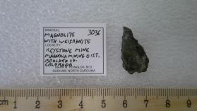 Magnolite with Weishanite