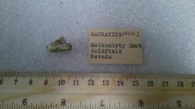 Mackayite on Emmonsite