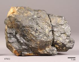 Columbite-(Fe)