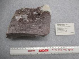 Axinite-(Fe)