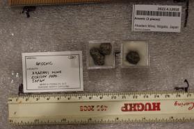 Arsenic (3 pieces)