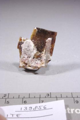 STIBIOTANTALITE