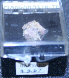 Axinite-(Mn)