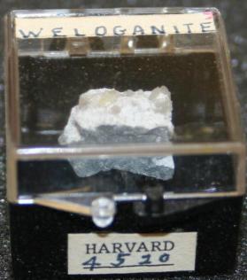 Weloganite