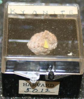 KYANITE