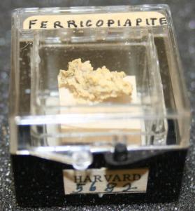 Ferricopiapite