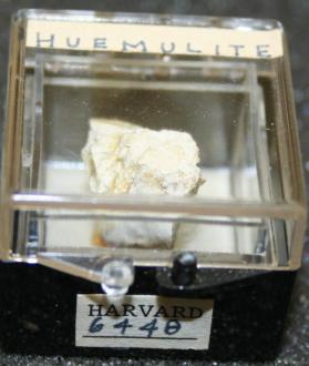 Huemulite
