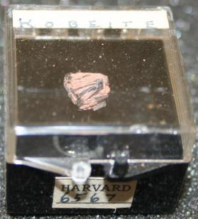 Kobeite-(Y)