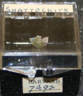 SHATTUCKITE