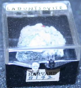 Labuntsovite