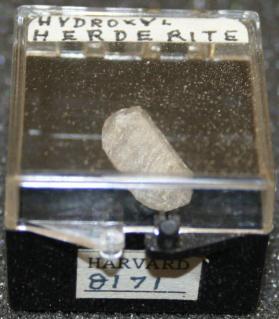 Hydroxylherderite