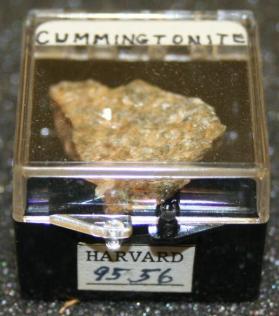 Cummingtonite