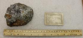 Siderite, Chalcopyrite, Mica, and quartz