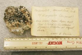 Kimzeyite with Garnet in Carbonatite