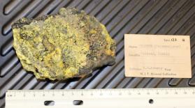 Sulfur, looks like its directly from fumarole