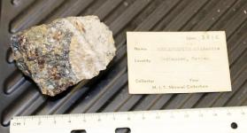 Boulangerite crystals with Sphalerite and Quartz crystals and Siderite.