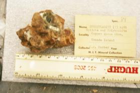 Grossular with Epidote and Molybdenite