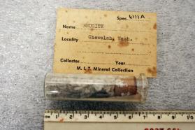 Brucite, pulverized in vial