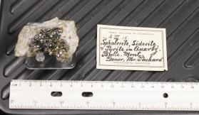 Sphalerite, Siderite, and Pyrite in Quartz